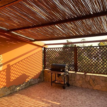 Residenza Bea Villa Флумини ди Куарту Екстериор снимка
